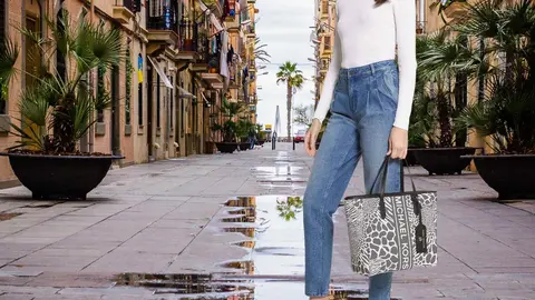 El bolso de Michael Kors ideal para combinar con jeans