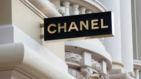 Chanel lanza una crema reafirmante con f&oacute;rmula suave para alisar la piel en segundos