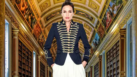 La chaqueta de mujer con cuello Mao estilo general de Prusia que revienta cifras en El Corte Ingl&eacute;s