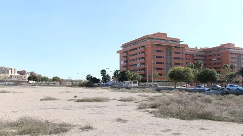 Muere un joven de 16 a&ntilde;os que cay&oacute; desde un quinto piso en Almer&iacute;a en la Noche de Halloween
