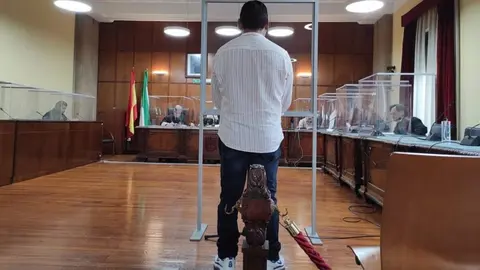 Viola en Ja&eacute;n a la hija de su pareja, una ni&ntilde;a de 14 a&ntilde;os. La menor relata su calvario con detalle