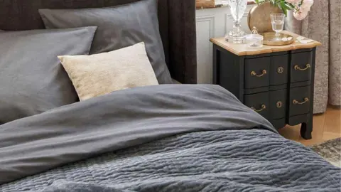 Colcha de terciopelo de algod&oacute;n de Maisons du Monde