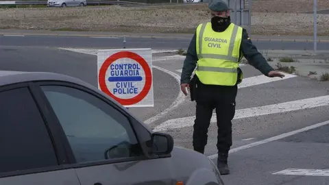 Mata a un jabal&iacute; en C&oacute;rdoba y lo mete en el coche. Lo acaban pillando en plena carretera