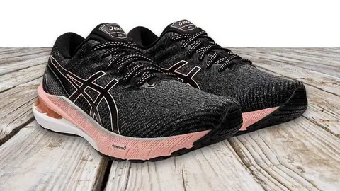Asics pone en el Black Friday de El Corte Ingl&eacute;s sus zapatillas ideales para vestir con pantalones