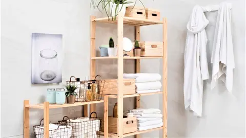 La estanter&iacute;a de madera de Leroy Merlin para ordenar tu ba&ntilde;o sin ocupar espacio