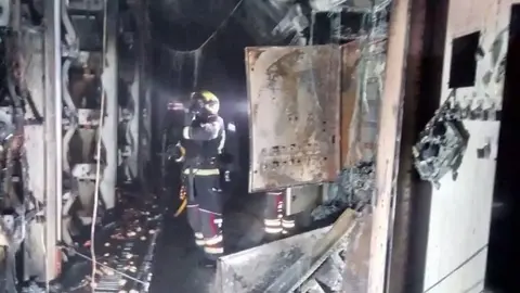 Estas son las consecuencias del incendio en una granja av&iacute;cola de Almer&iacute;a