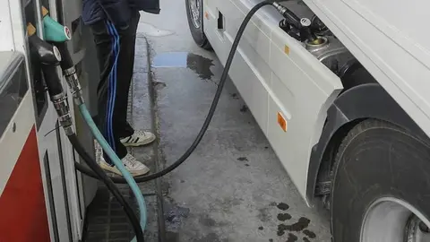 La psicosis del combustible. Roban 350 litros de gasoil de un cami&oacute;n en Huelva