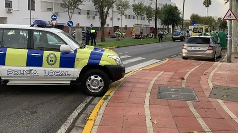 Atropellan a 2 hombres en Sevilla. El conductor se da a la fuga pese a las consecuencias