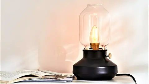 Esta es la l&aacute;mpara de Ikea que debes fichar para una casa bonita y acogedora