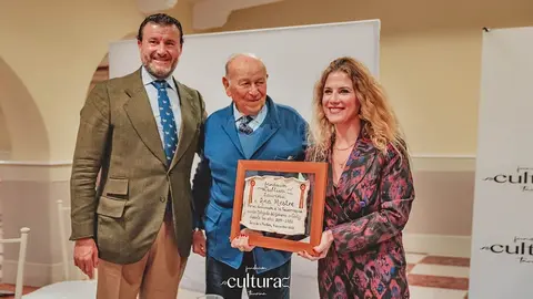 1 Entrega de placa a Ana Mestre