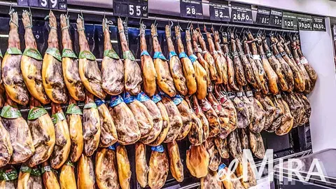 Secci&oacute;n de jamones ib&eacute;ricos de Mercadona
