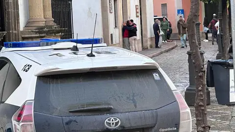 Coche de la Polic&iacute;a Nacional en la Plaza Rafael Rivero de Jerez
