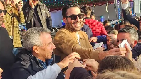 El Turronero y Miguel &Aacute;ngel Silvestre en la Feria de la Navidad de Jerez