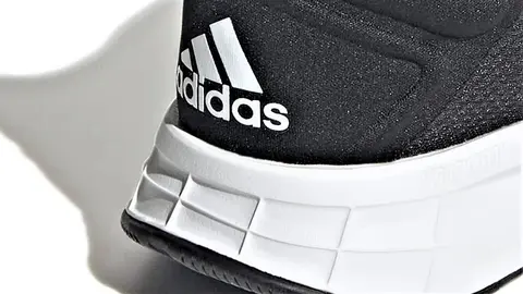 Amazon inaugura el invierno con estas zapatillas de Skechers y Adidas por menos de 40 euros