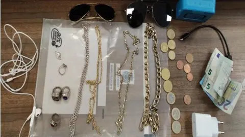 Oleada de robos con violencia e intimidaci&oacute;n en el centro de Granada. Un joven marroqu&iacute; detenido