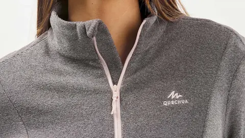 El forro polar de Decathlon que por 9 euros lo acabas usando en casa y en la calle