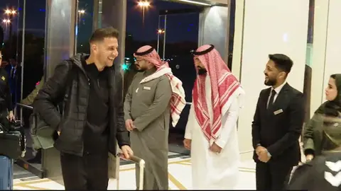 Joaqu&iacute;n durante su llegada a Arabia Saudi