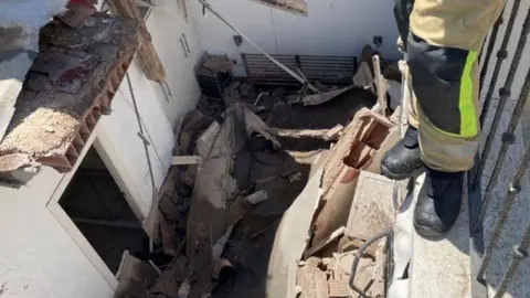 Susto en Huelva. Estas son las consecuencias del derrumbe de una azotea