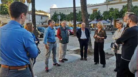 Garc&iacute;a-Pelayo anuncia un archivo municipal en un edificio rehabilitado del centro de Jerez