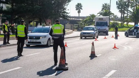 Publican v&iacute;deos bebiendo alcohol en un coche en C&aacute;diz. As&iacute; acaba la 'broma'