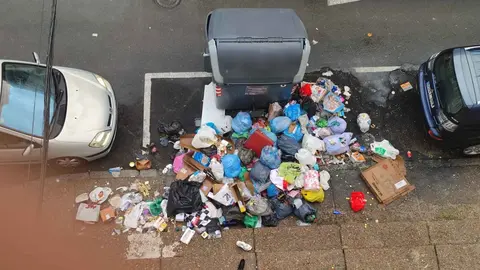 Contenedor de basura de la calle Petenera