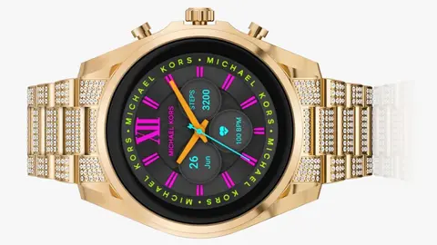 El reloj inteligente de oro de Michael Kors que est&aacute; en Amazon y se pondr&iacute;a hasta Shakira