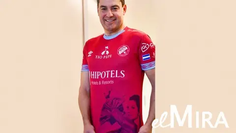 Juanma Moreno con la camiseta del Xerez DFC