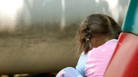 Esta es la historia de 2 ni&ntilde;os abandonados sin comida ni dinero m&aacute;s de 40 d&iacute;as en Granada