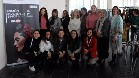 Andaluc&iacute;a impulsa en Simof la internacionalizaci&oacute;n de la moda flamenca ante agentes de EEUU