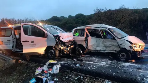 Chocan una furgoneta y un turismo en la A-315 a la altura de Ja&eacute;n. Estas son las consecuencias
