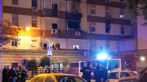Arde una casa en pleno barrio de la Macarena en Sevilla. Estas son las consecuencias