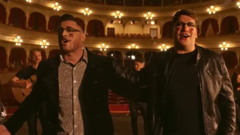 Andy & Lucas junto con Los Rebujitos reestrenan 'Quiero Ser Tu Sue&ntilde;o' para su nuevo disco
