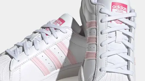 ​

ZAPATILLA SUPERSTAR ADIDAS

​