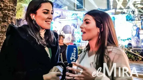 Paula Casas y Conchita Bermejo durante la Cabalgata de Reyes Magos en Jerez