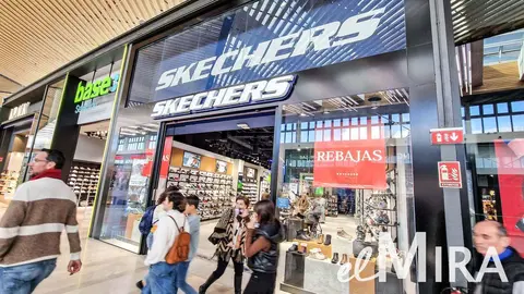 Skechers en Centro Comercial Lagoh de Sevilla | El MIRA