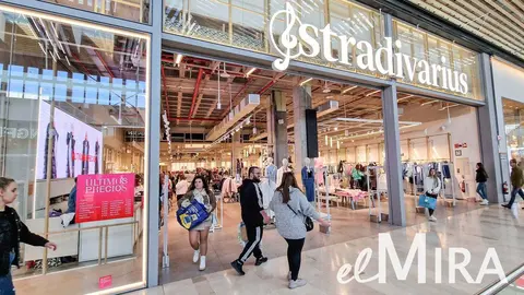 Stradivarius en Centro Comercial Lagoh de Sevilla | El MIRA