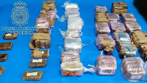 Nueva operaci&oacute;n contra el tr&aacute;fico de drogas en C&oacute;rdoba. Intervienen marihuana, hach&iacute;s y dinero