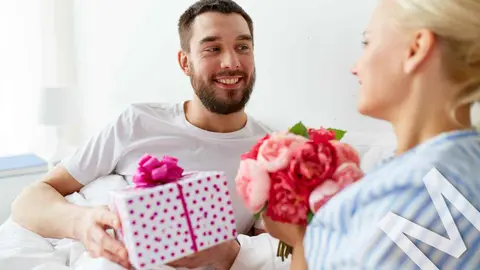 En busca de 'carricoche' en la noche de San Valent&iacute;n - los mejores regalos para no fallar