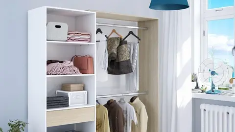 Armario vestidor con estanter&iacute;as y barras de Carrefour