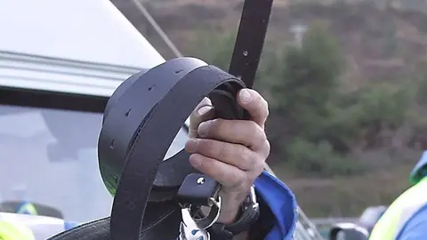 Mata a su madre asfixi&aacute;ndola con un cintur&oacute;n en Sevilla. Este es el relato de los hechos