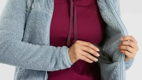 Chaqueta polar monta&ntilde;a y nieve Mujer Quechua SH100 U-Warm gris de Decathlon