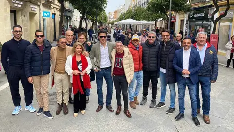 &Aacute;lex Gonz&aacute;lez, Miguel &Aacute;ngel Silvestre, Flo y Jos&eacute; Mota junto a otros empresarios y famosos en Jerez