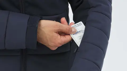 Abriga tus jers&eacute;is con esta chaqueta moderna de Decathlon