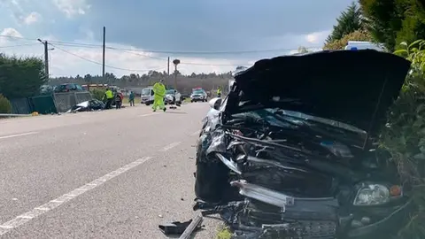 Muere un joven de 25 a&ntilde;os tras salirse de la carretera el coche que conduc&iacute;a en Sevilla