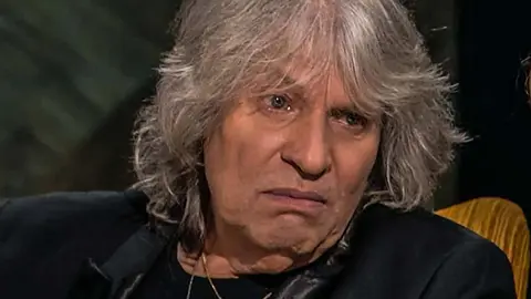 Jos&eacute; Merc&eacute; y su canci&oacute;n dedicada a Joaqu&iacute;n y el Betis con Roberto Carlos como protagonista