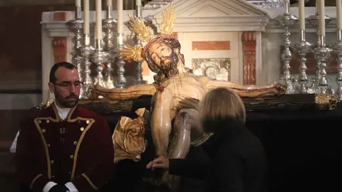 Besapi&eacute;s del Santo Crucifijo en Jerez