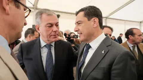 Jos&eacute; Luis Sanz y Juanma Moreno