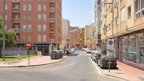 Apu&ntilde;alan a un joven a la salida de un local nocturno en Almer&iacute;a. Todo por una discusi&oacute;n amorosa