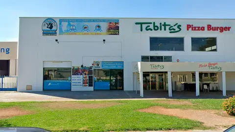 Atan, roban y amordazan a la dependienta de un local de comida argentina en Jerez