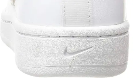 La locura por las nuevas zapatillas Nike de Amazon por 67&euro;: "perfectas con ch&aacute;ndal y vaqueros"